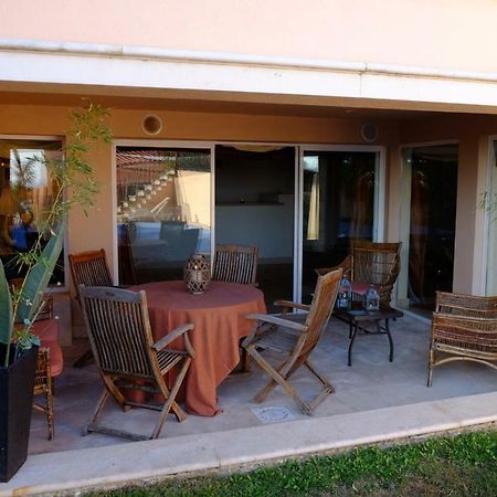 Apartamento com Piscina Cruz Quebrada Bagian luar foto