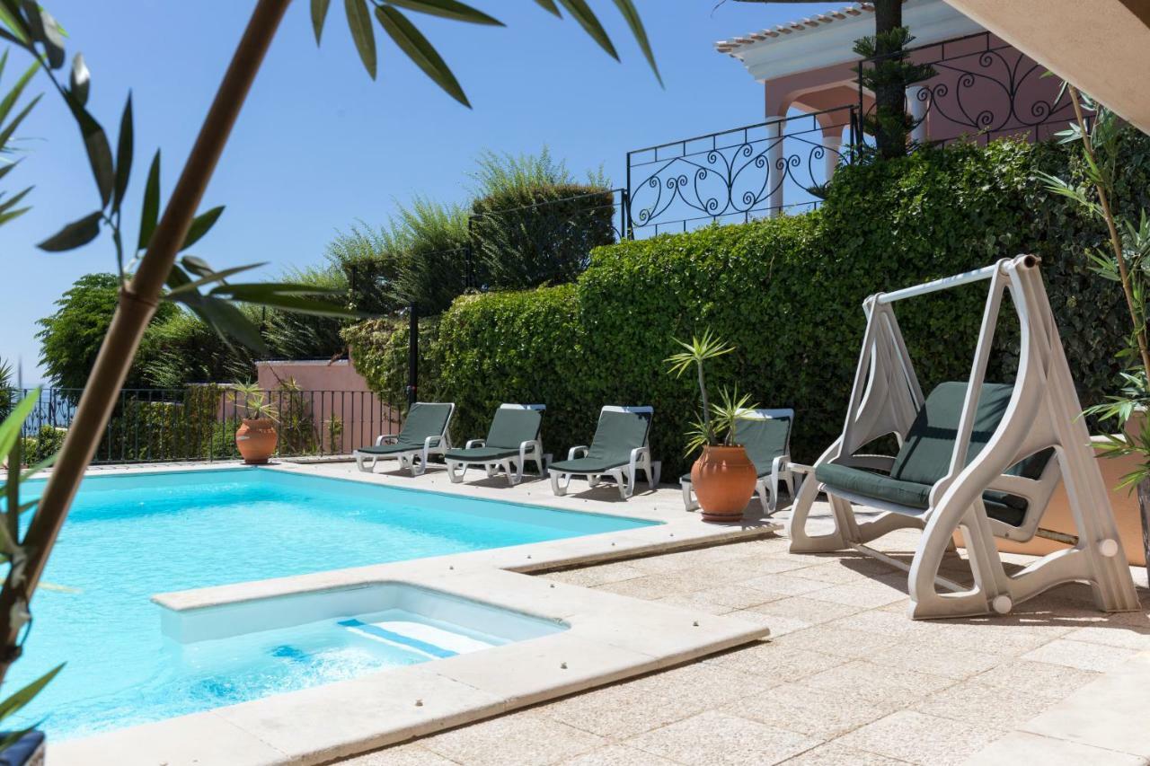 Apartamento com Piscina Cruz Quebrada Bagian luar foto