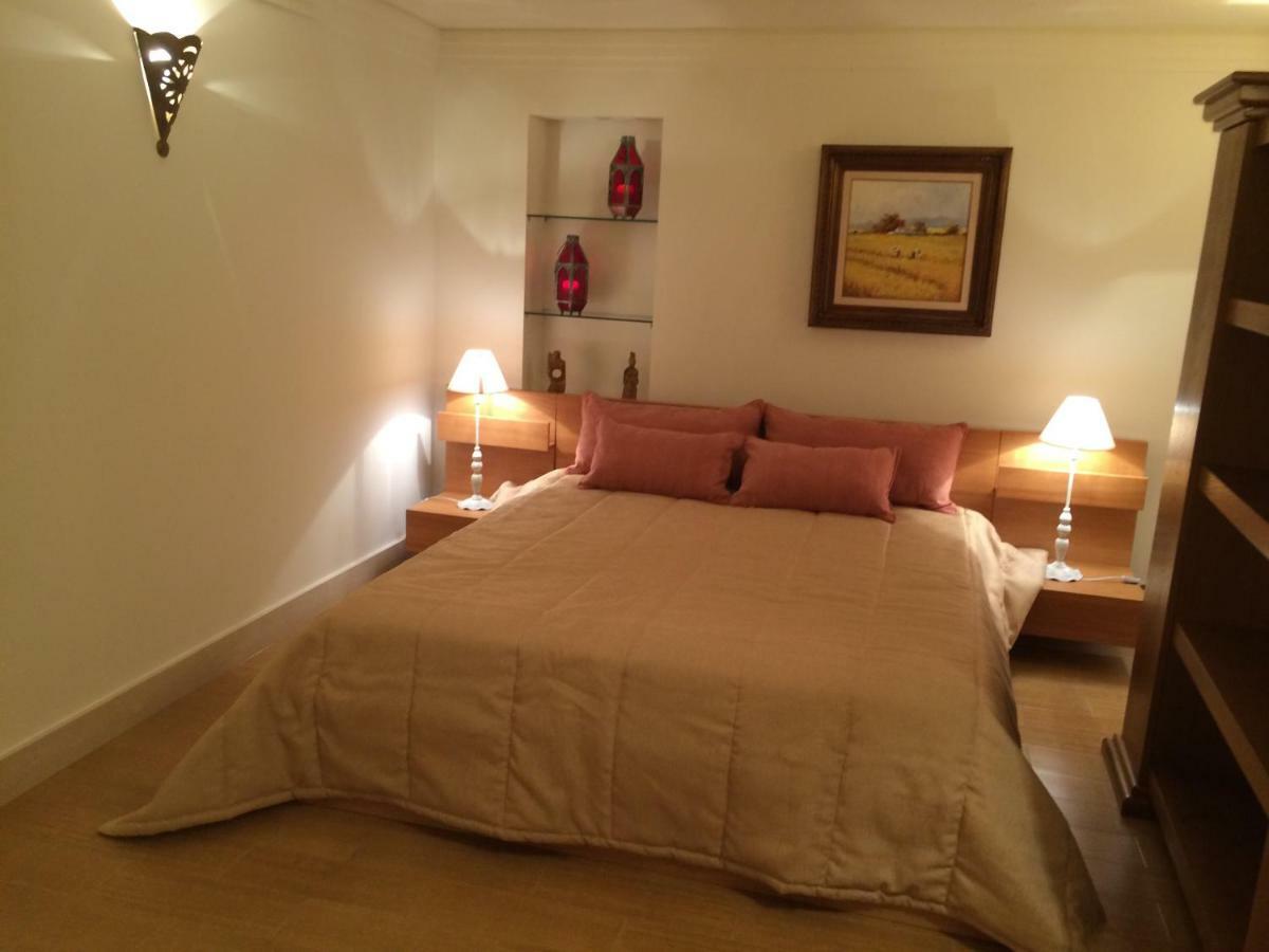 Apartamento com Piscina Cruz Quebrada Bagian luar foto